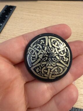 Celtic Knot Round Medallion Pin — Black and Silver